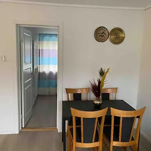 Appartement Lovely 2 Bedroom With Free Parking, Bergen